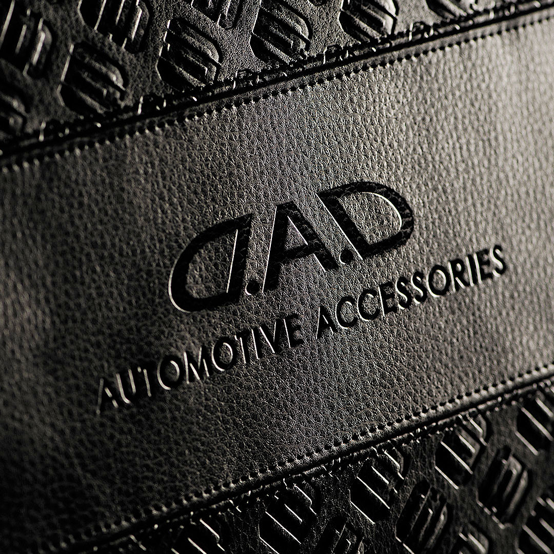 D.A.D Monogram 壓花 腰墊