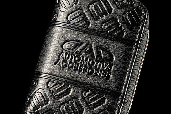 D.A.D Monogram 壓花 車匙包